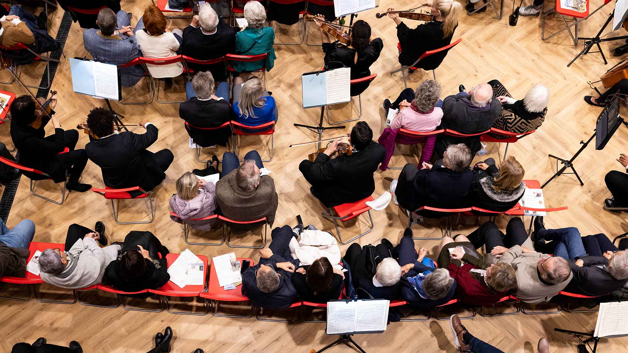 Philharmonie Salzburg: erfolgreiche Österreichpremiere von »Mitten im Orchester«