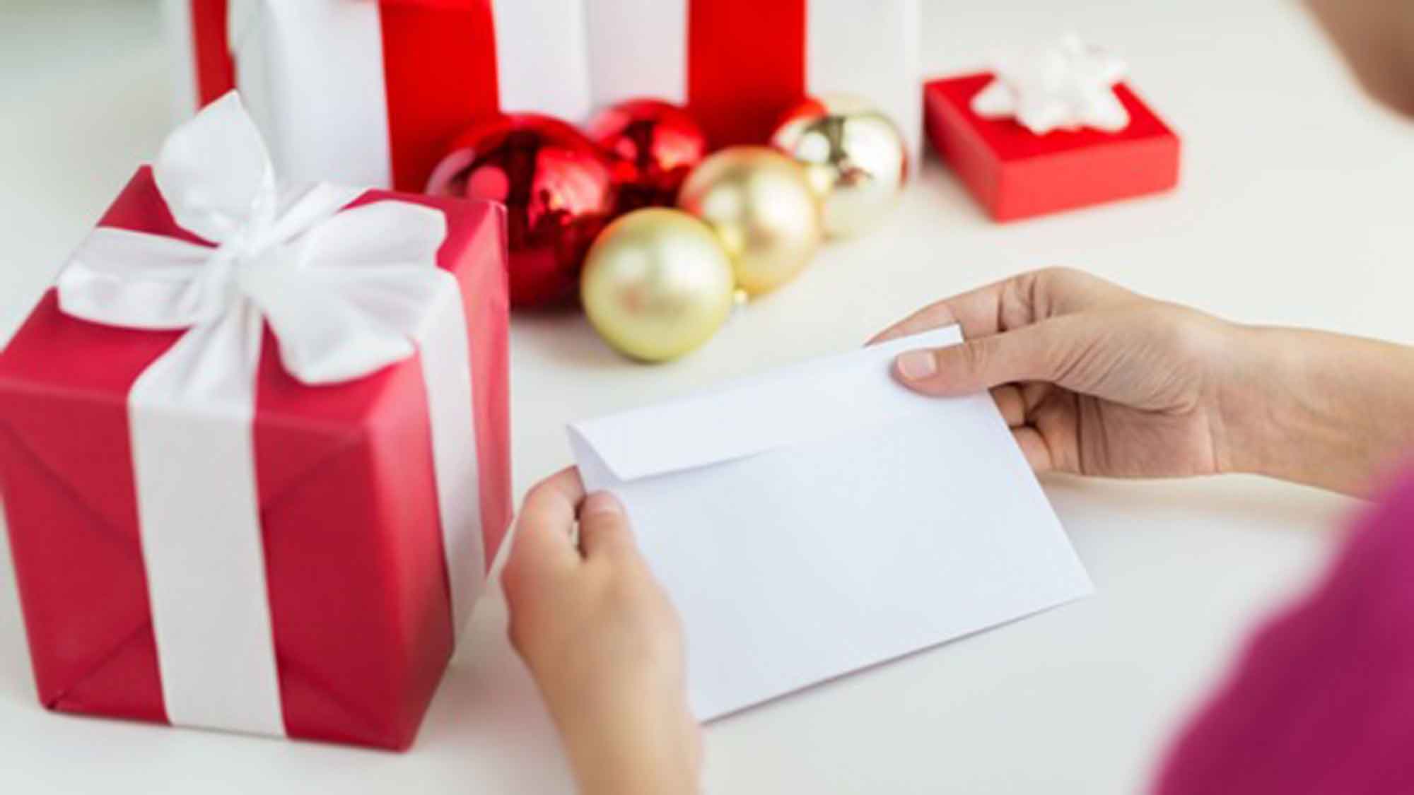 Verbraucherzentrale NRW: So klappt der Geschenkeversand vor Weihnachten