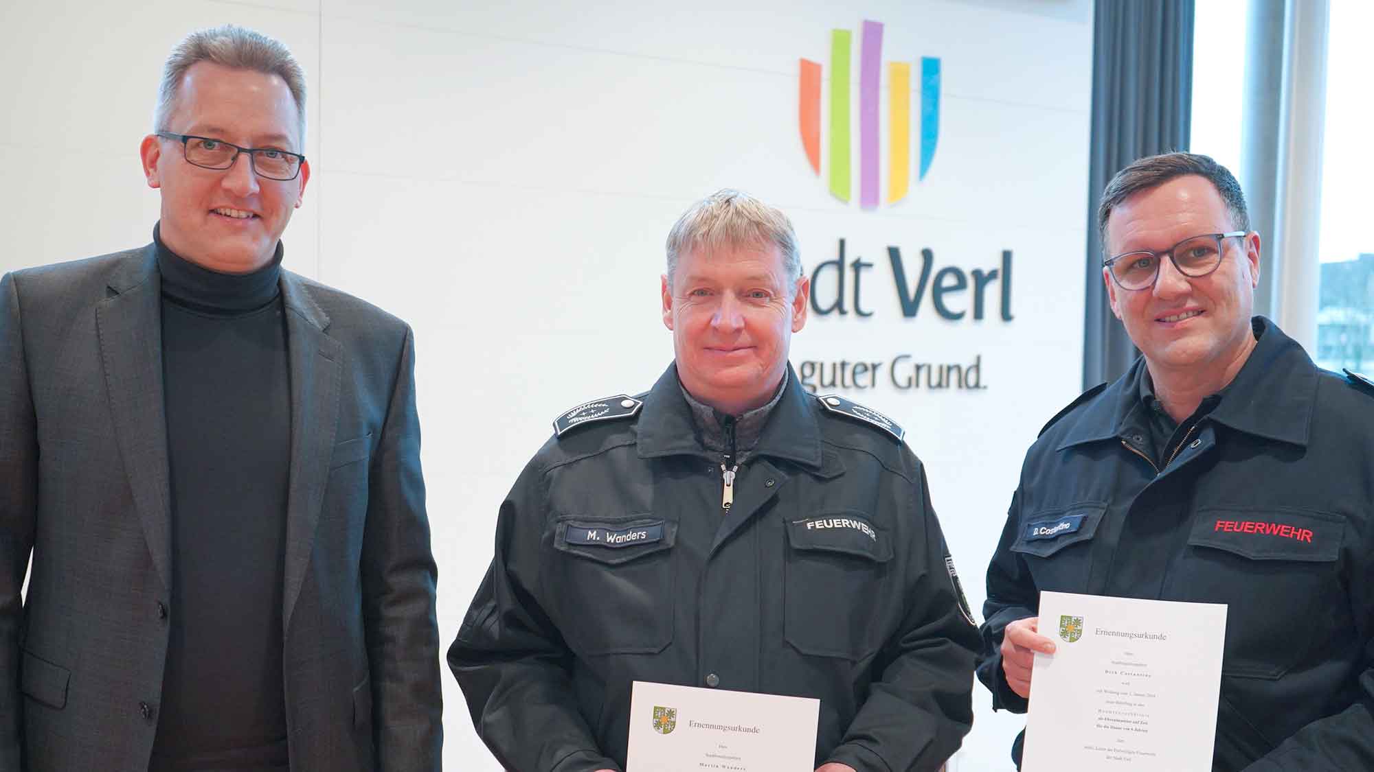 Verl: Leitung der Feuerwehr für weitere Amtszeit bestätigt