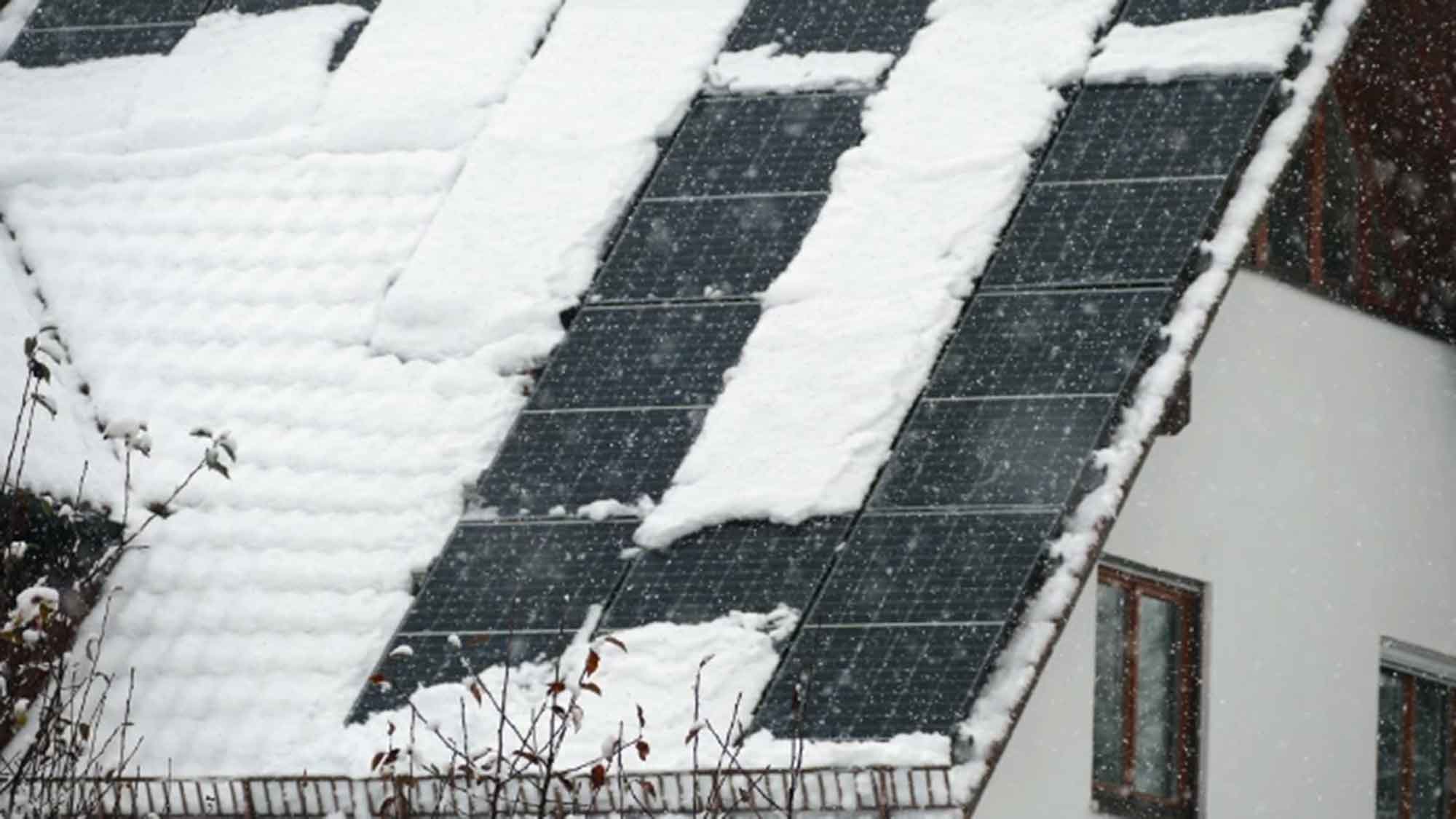 Winter Wunderland auf dem Dach: Dachdecker Landesinnung Berlin – was wichtig ist bei Schnee auf dem Dach