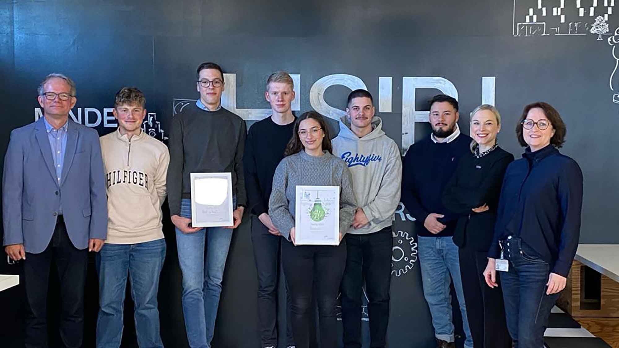 Studenten vom Campus Gütersloh der HSBI gewinnen »Susty Award« der Wirtschaftsförderung Paderborn für nachhaltige Geschäftsideen