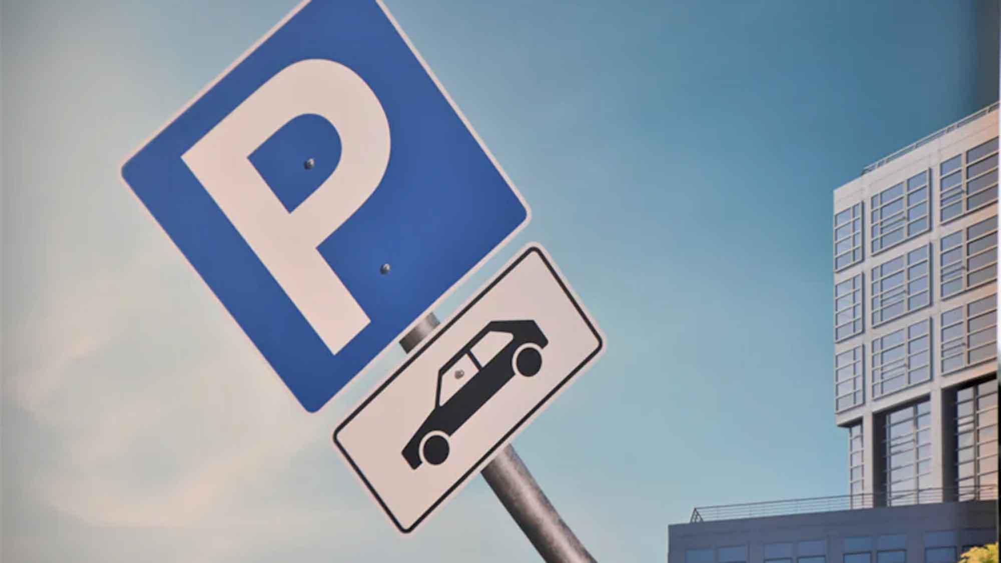 Parkplatzschilder: Typen, Materialien und Tipps zum Kauf