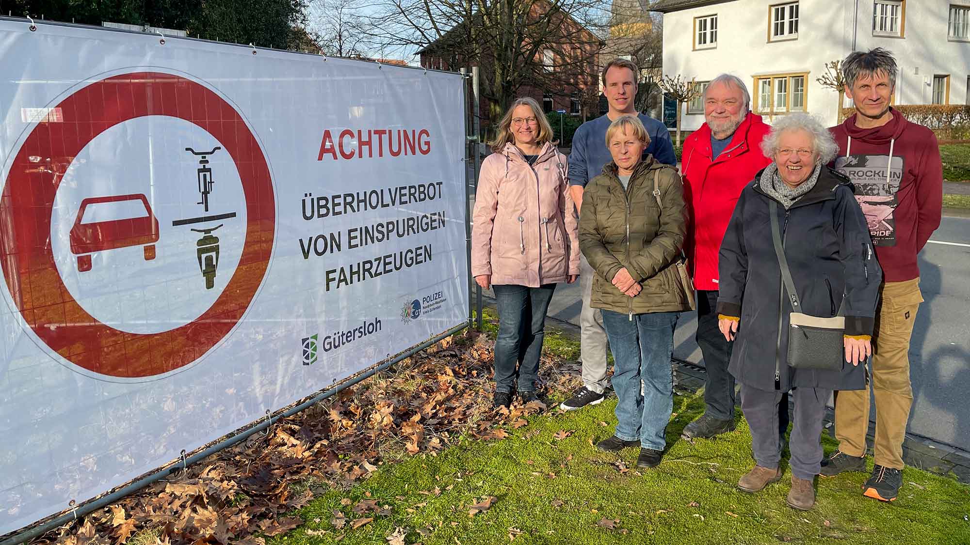 Gütersloh: Banner an der Haller Straße in Isselhorst ausgetauscht