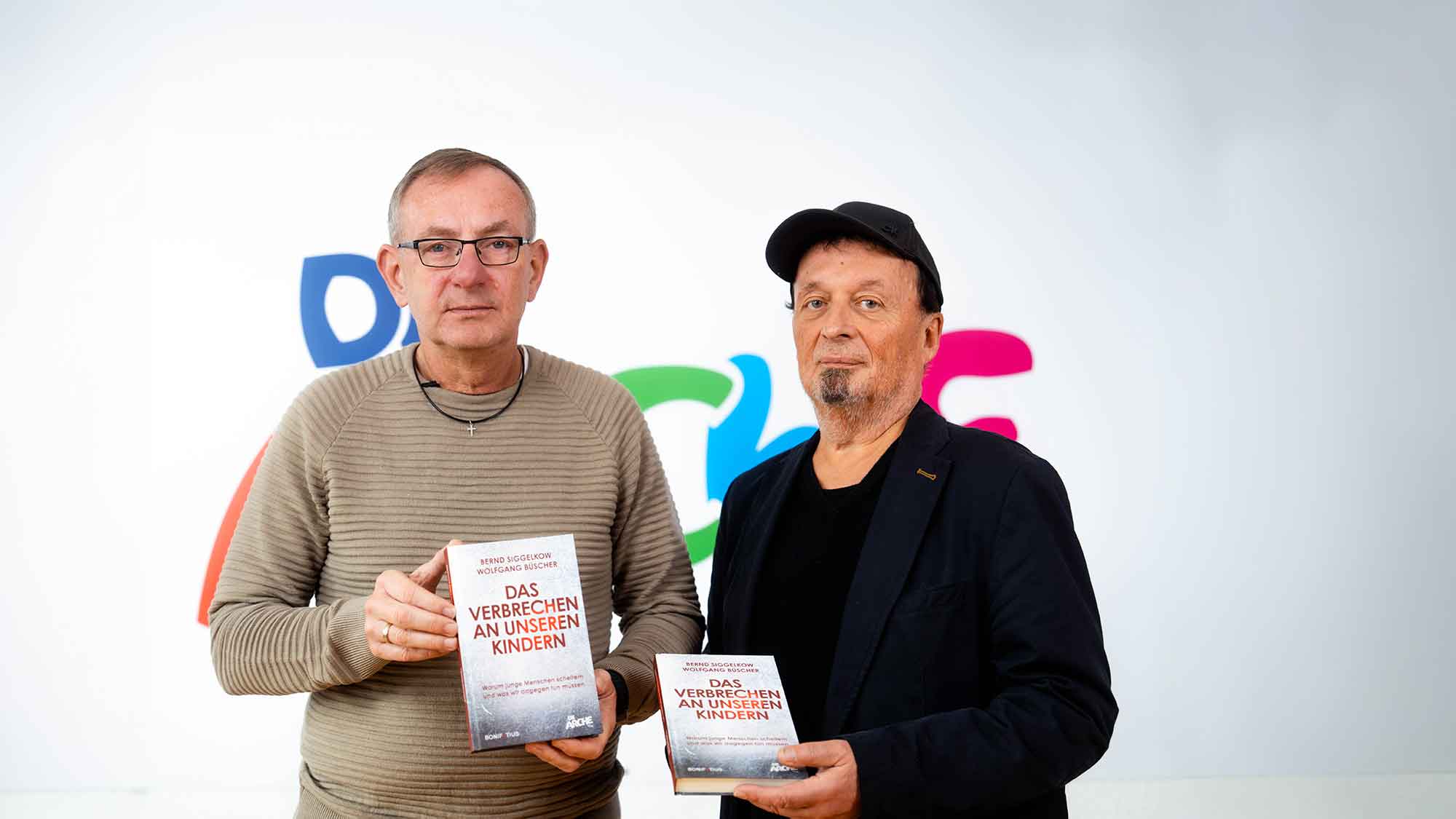 Buchveröffentlichung: »Das Verbrechen an Deutschlands Kindern«, 60 Jahre Bernd Siggelkow – 30 Jahre »Die Arche«