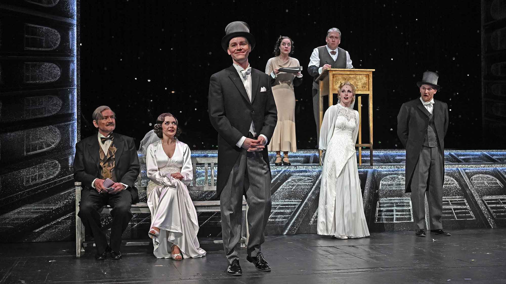 Theater Heilbronn: Premiere »Wie werde ich reich und glücklich?« von Felix Joachimson und Mischa Spoliansky am 9. März 2024 im Großen Haus Theater Heilbronn: Premiere »Wie werde ich reich und glücklich?« von Felix Joachimson und Mischa Spoliansky am 9. März 2024 im Großen Haus