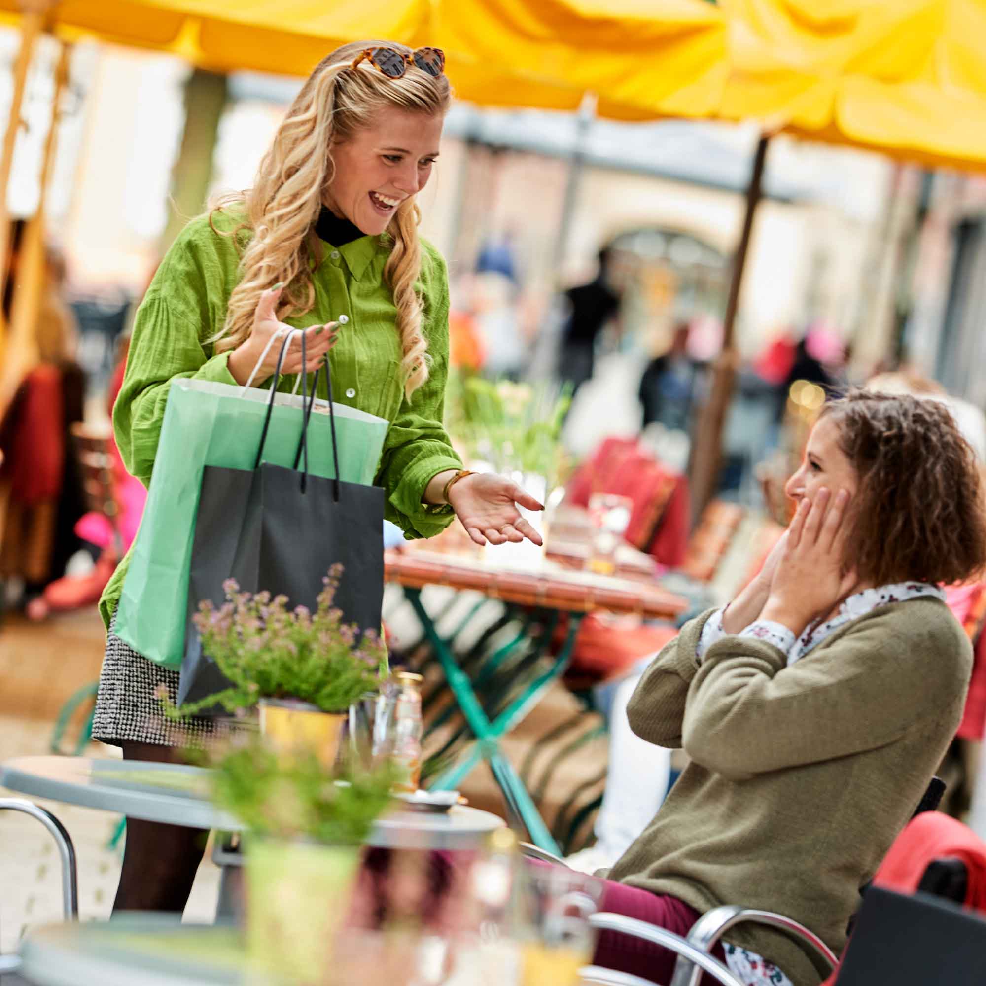 Frühjahrskirmes und Frühlingsfest mit verkaufsoffenem Sonntag: Vom 5. bis zum 8. April 2024 ist in der Detmolder Innenstadt richtig was los