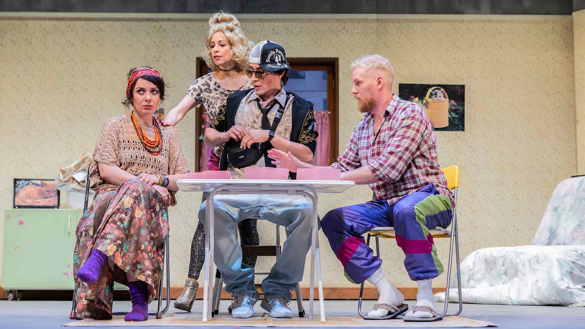 Theater Heilbronn: Identitätsschwindel mit ungeahnten Folgen, &raquo;Jugendliebe&laquo; von Ivan Calbérac kommt auf die Bühne des Komödienhauses