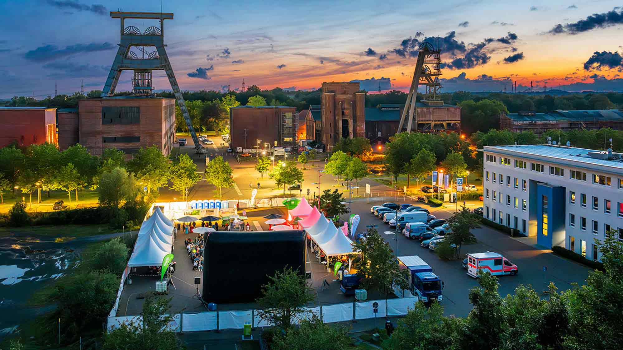 Open Air Kino auf dem Zechengelände Ewald: Hertener Sommerkino vom 15. bis zum 17. August 2024 auf dem Doncaster Platz Open Air Kino auf dem Zechengelände Ewald: Hertener Sommerkino vom 15. bis zum 17. August 2024 auf dem Doncaster Platz