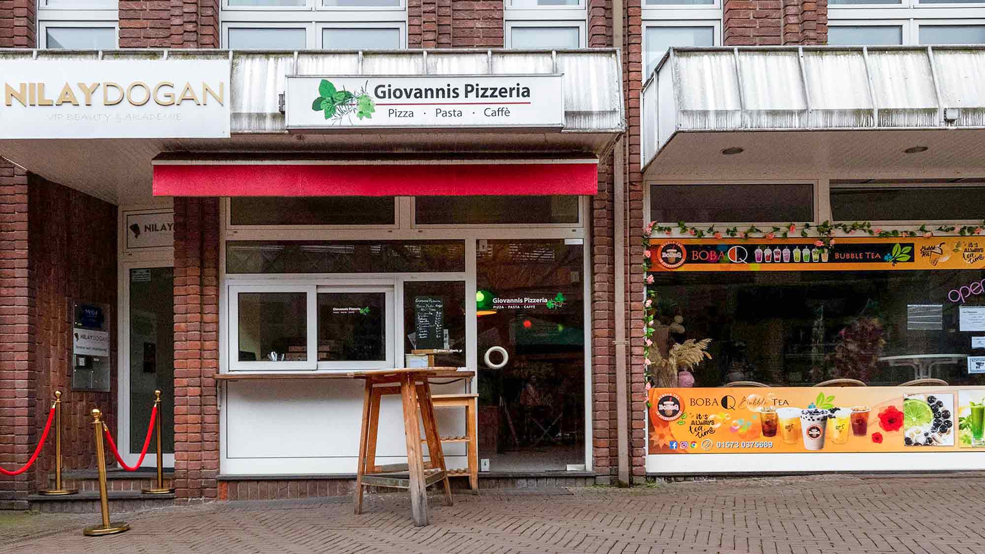 Anzeige: Giovannis Pizzeria, La Dolce Vita in der Spiekergasse, Top Shop Gütersloh im April 2024 Anzeige: Giovannis Pizzeria, La Dolce Vita in der Spiekergasse, Top Shop Gütersloh im April 2024