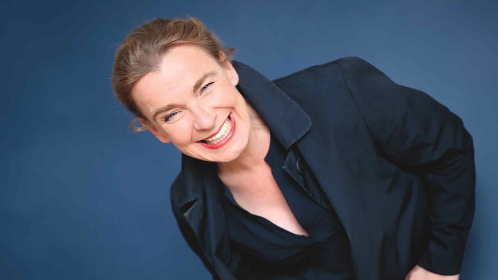Neue Schmiede Bielefeld Bethel, Tina Teubner, »Ohne Dich war es immer so schön«. 7. Juni 2024 Neue Schmiede Bielefeld Bethel, Tina Teubner, »Ohne Dich war es immer so schön«. 7. Juni 2024