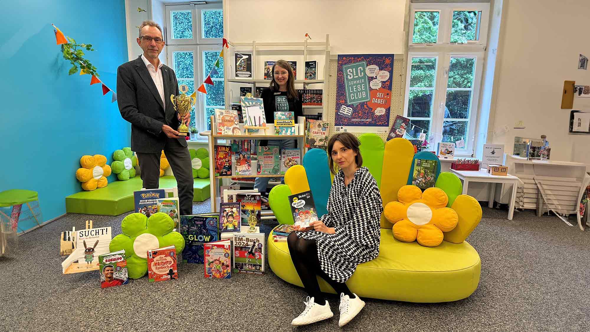 Ein Ferienangebot über alle Altersgrenzen hinweg, Sommer Lese Club der Stadtbibliothek Rietberg startet am 25. Juni 2024 Ein Ferienangebot über alle Altersgrenzen hinweg, Sommer Lese Club der Stadtbibliothek Rietberg startet am 25. Juni 2024