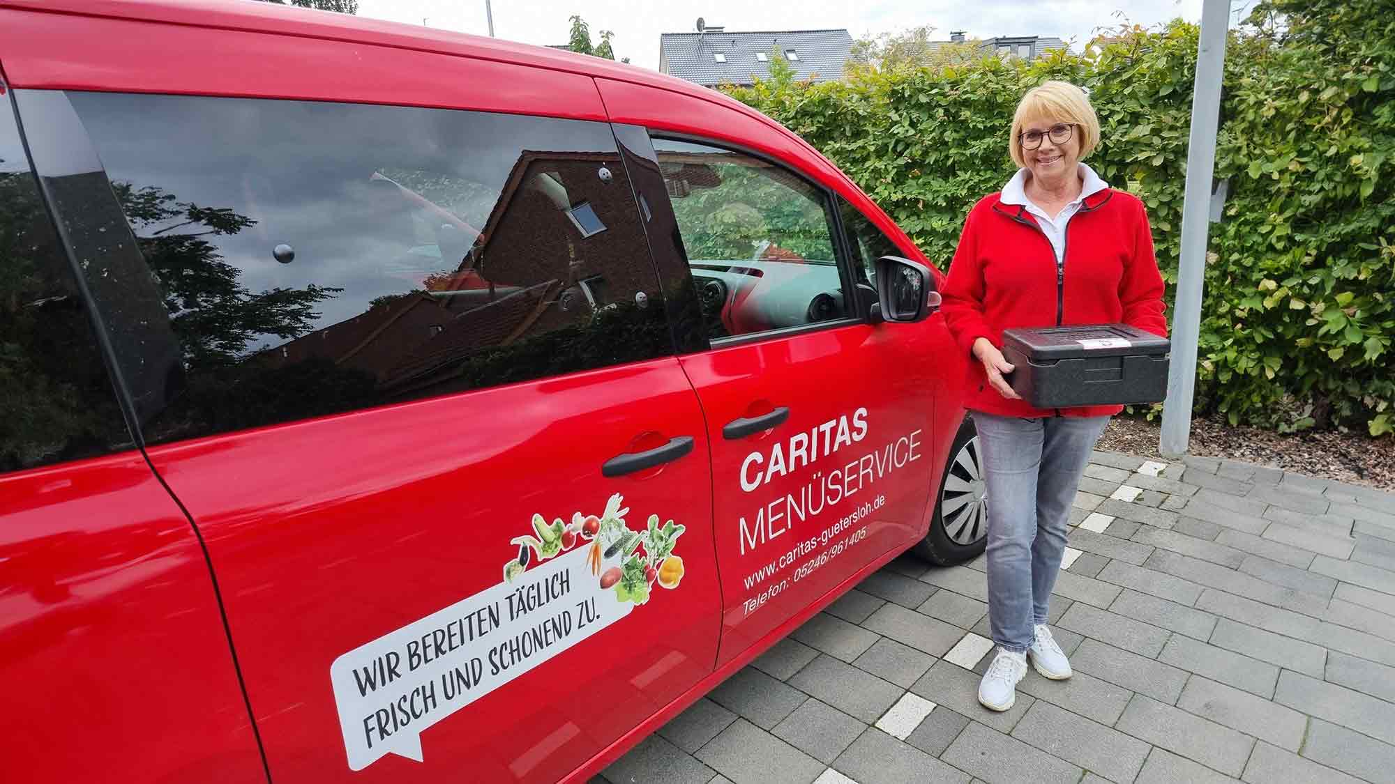Als Fahrerin für den #Caritas #Menüservice ist Karin Thörner eine wichtige Ansprechpartnerin für ältere Menschen Als Fahrerin für den #Caritas #Menüservice ist Karin Thörner eine wichtige Ansprechpartnerin für ältere Menschen