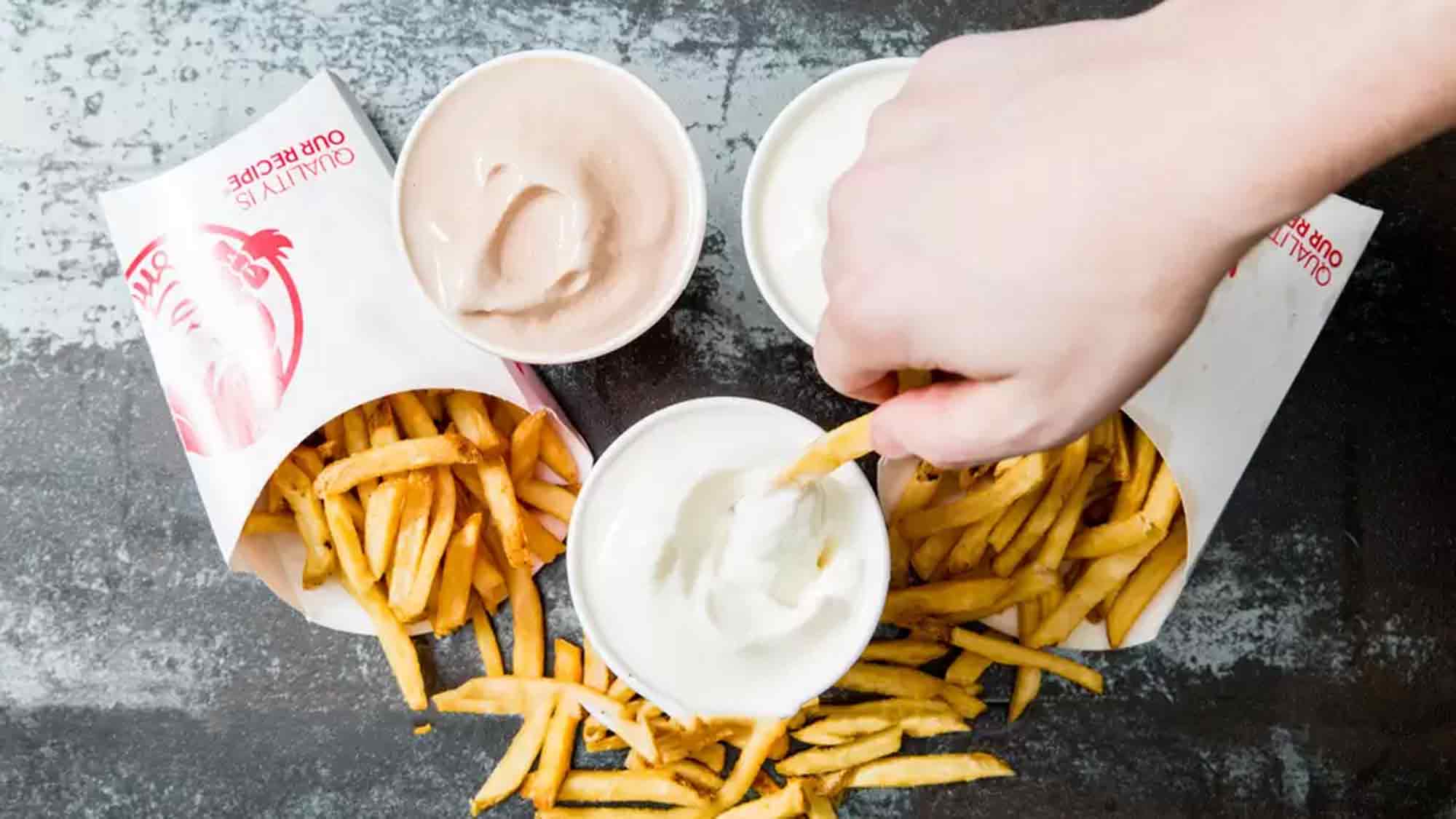 Ernährungswissenschaftler erklärt, warum wir gerne unkonventionelle Geschmackskombinationen so wie Milchshake und Pommes essen