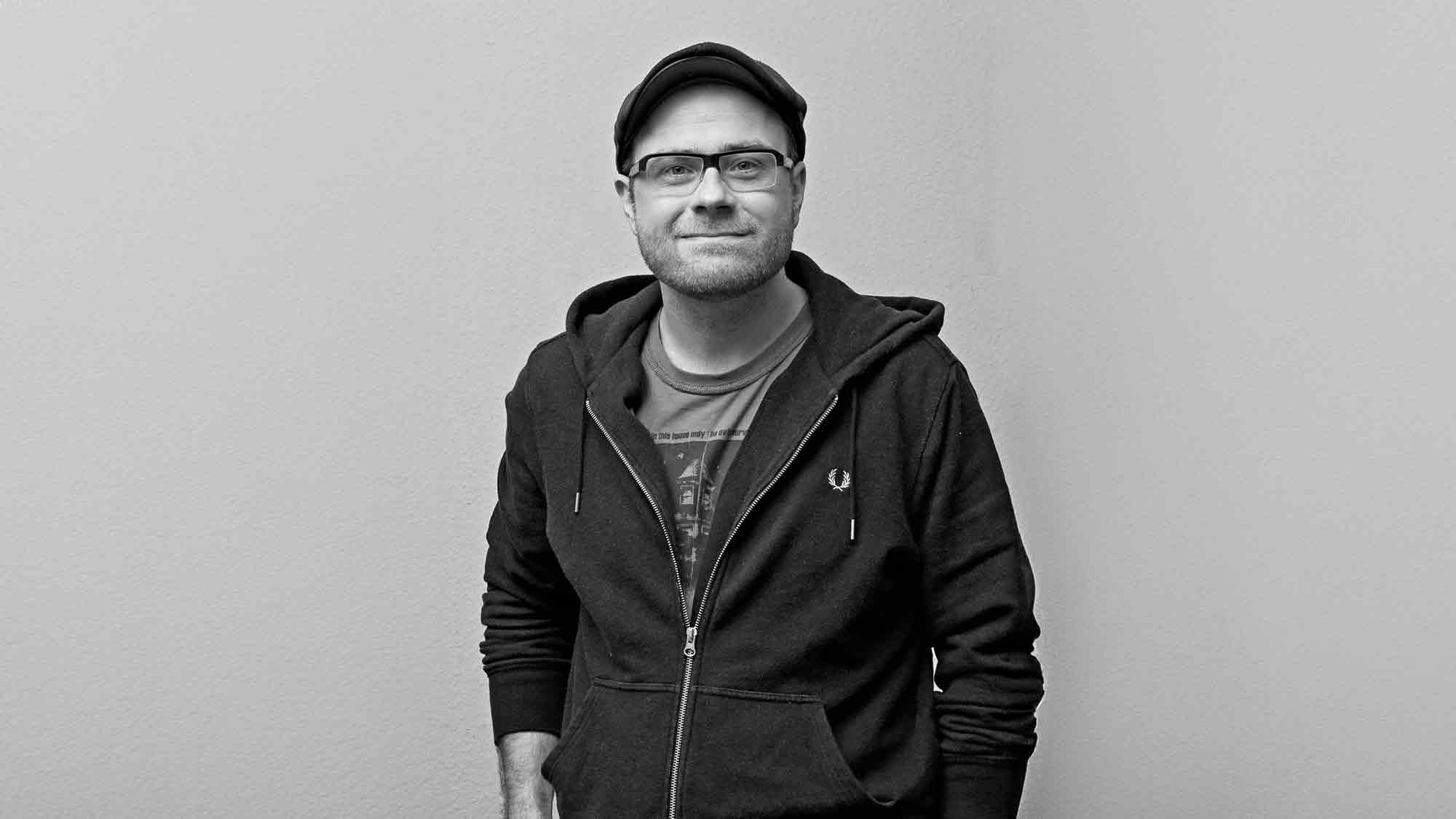 Weberei Gütersloh: Spannung pur im Bürgerkiez, ein Fall für die »Drei ???« Lesung mit Christopher Tauber, 5. Oktober 2024 Weberei Gütersloh: Spannung pur im Bürgerkiez, ein Fall für die »Drei ???« Lesung mit Christopher Tauber, 5. Oktober 2024