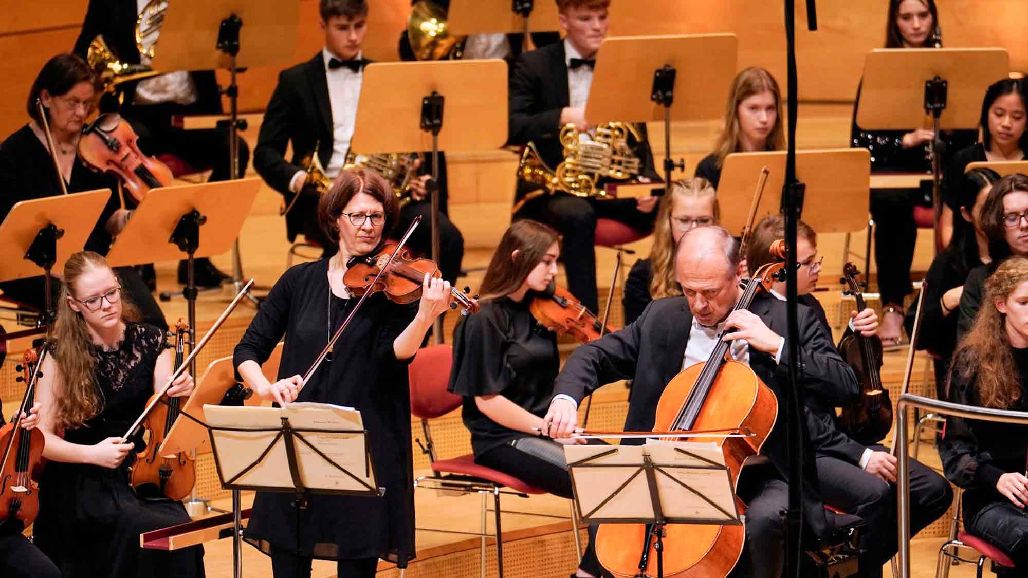 Essener Philharmoniker und Essener Jugend Symphonie Orchester feiern 200. Geburtstag von Beethovens 9. Sinfonie