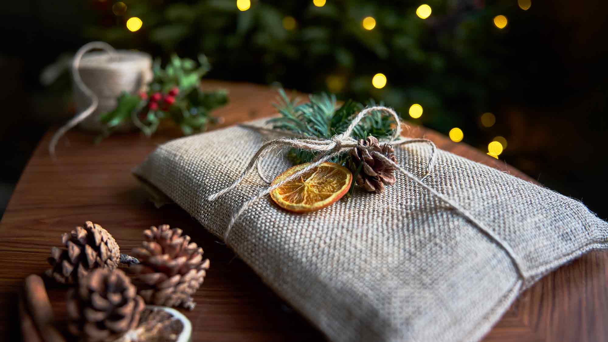 Verbraucherzentrale Nordrhein Westfalen: von Baum bis Festessen – Tipps für nachhaltige Festtage
