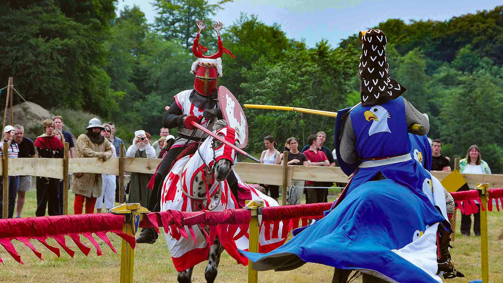 &raquo;Anno 1280&laquo;, Mittelalterfest auf dem &raquo;Rittergut Kruse&laquo; in Gütersloh Isselhorst, 29. Mai bis 1. Juni 2025